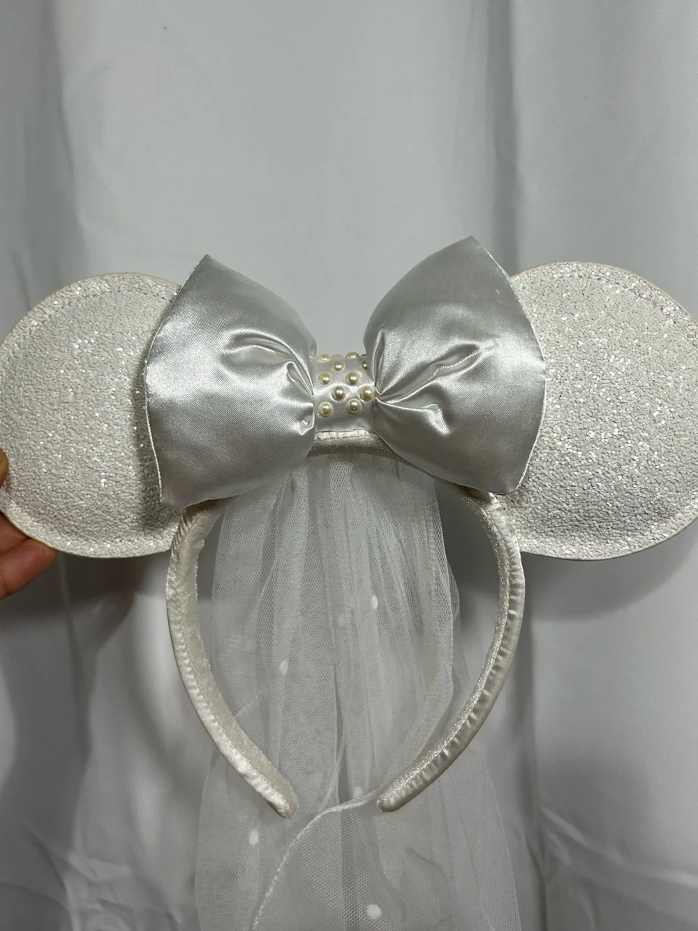 Disney white minnie